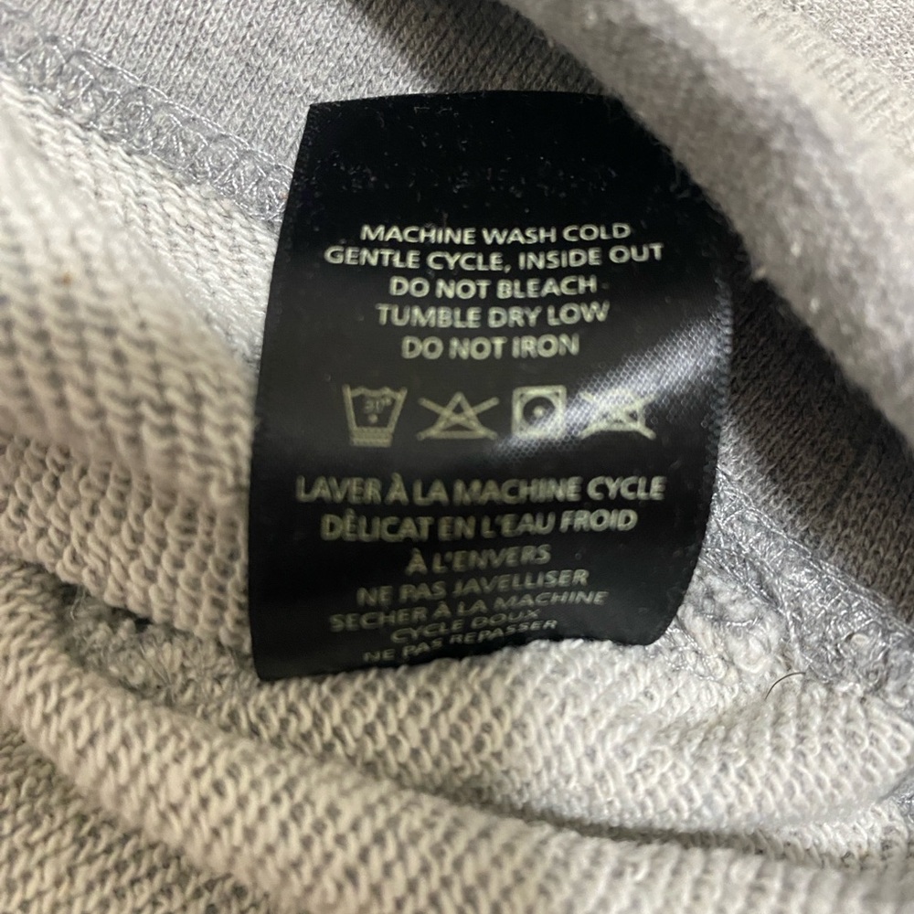 Obey Propaganda Worldwide Embroidered Hoodie Heather Gray Size Medium VGUC - Picture 7 of 7